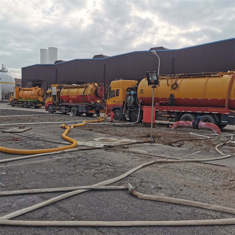 东昌污水池清理